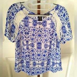 ASTR short sleeve blouse.